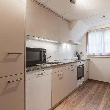 Sunna Hoeckli - Pistennah Und Ruhig Mit Panoramablick ארוזה